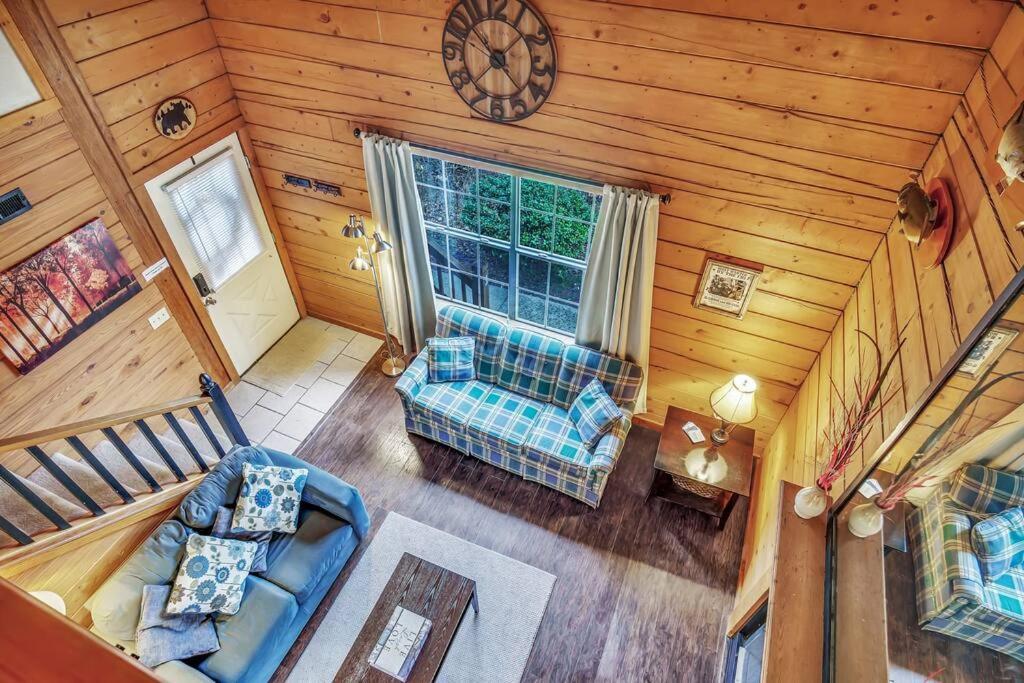 3 Bedroom Log Cabin Condo Close To Everything! 布蘭森 外观 照片