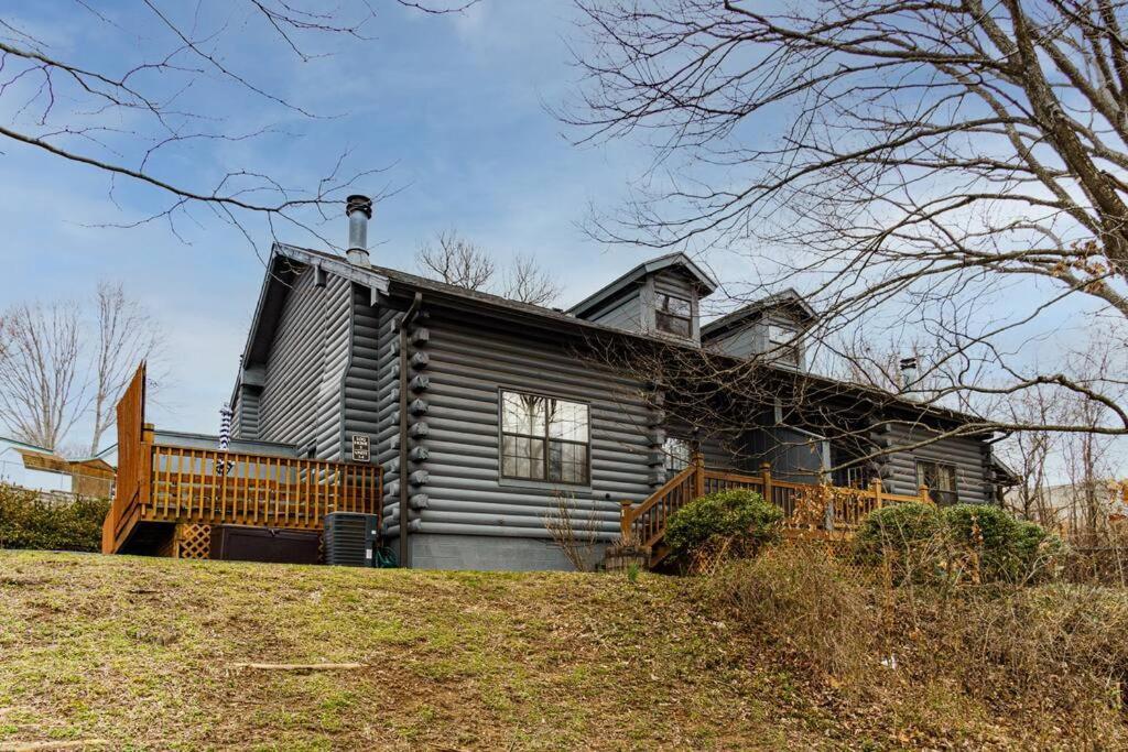 3 Bedroom Log Cabin Condo Close To Everything! 布蘭森 外观 照片