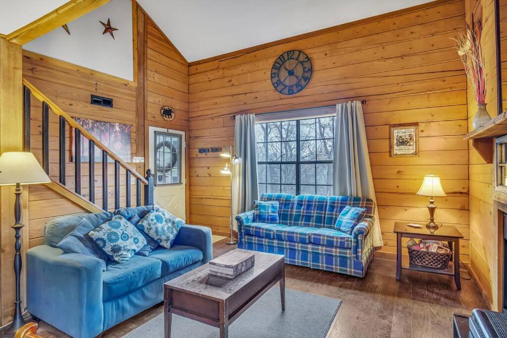 3 Bedroom Log Cabin Condo Close To Everything! 布蘭森 外观 照片